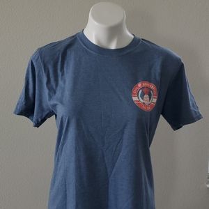 Love & Pineapples T shirt - Size Medium - New cond